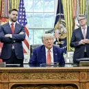 US-UK Trade Deal Raises Concerns for Netherlands, Trump Defends 10% Import Tariff