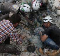 20 dead after air raid Aleppo
