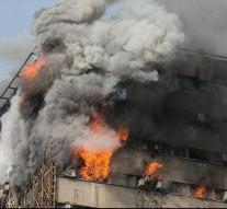 25 still missing after collapsing flat Tehran