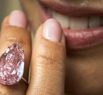 28 million for a pink diamond