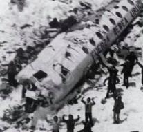 Aircraft crashes during commemorative crash