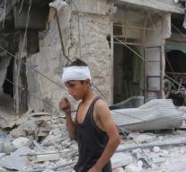 Aleppo bombings claim lives children