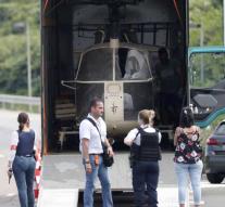 Almost 3000 agents are hunting for escaped French criminal