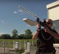 Anti-drone gun used radio waves