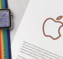 Apple gives workers rainbow wristband