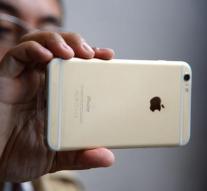 Apple pulls virtual reality expert at