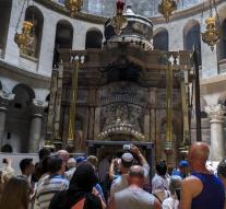 Archaeologists on threshold of the Holy Sepulcher