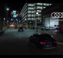 Audi communicate with traffic lights