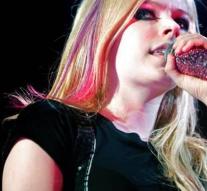 Avril Lavigne is dangerous on Google
