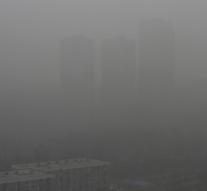 Beijing deletes flights due to smog