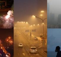 Beijing wakes up in dense smog