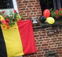 Belgians get fine for showing flag