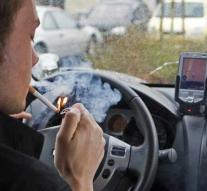 Big fine for smoking in cars