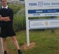 Boy sent away to shorts, returns in skirt