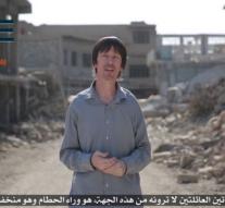 British IS prisoner appears in video