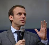 Candidate list do not move Macron