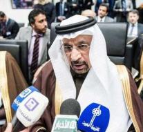 'Cartel OPEC quarrels about oil price'