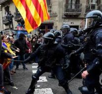 Catalans street on after arrest Puigdemont