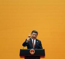 China comes with 110 billion for 'silk roads'