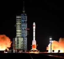 'China launches rocket with space lab'