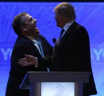 Chris Christie endorses Trump