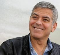 Coffee Company sued to George Clooney lookalike
