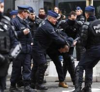 Collisions of police and Yellow Hesjes in Brussels