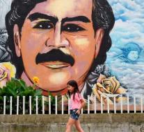 Colombia demolishes fort drug baron Escobar