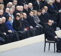 Commemoration attacks Paris began