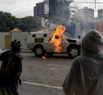 Dead and injured in riots in Venezuela