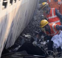 Death toll in India train crash rises further