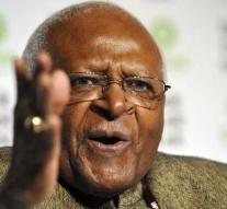 Desmond Tutu stops as an ambassador for Oxfam