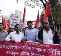 Dismissal after mass textile strike Bangladesh