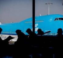 Dogs smell suspicious substance in KLM aircraft