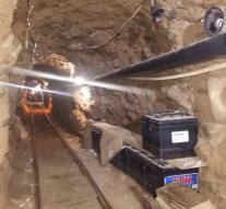 Drugs tunnel between Mexico and US discovered