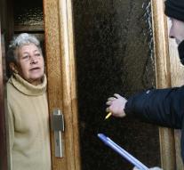 Elderly woman (88) lifted by gardener: 3525 euro