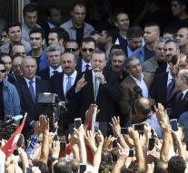 Erdogan discharges presidential guard