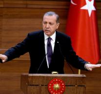 Erdogan : fast talking over new constitution
