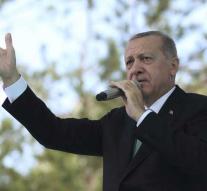 Erdogan threatens US with fracture alliance