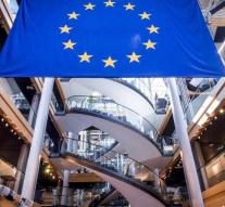 European Parliament wants more money for democracy