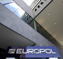 Europol places pictures on child abuse online