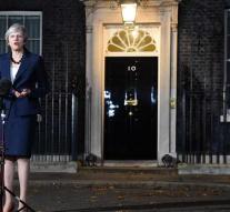 First cabinet member gets up after brexit deal