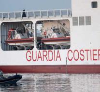 First migrant boat arrived in Valencia