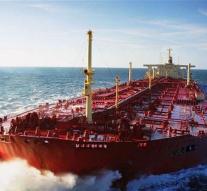 First oil tankers Iran to Rotterdam