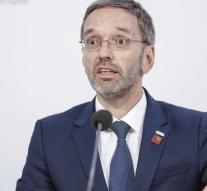 FPÖ Minister Kickl rejects media warning