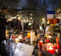 France commemorates victims attacks