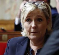 French judge seizes subsidy Le Pen