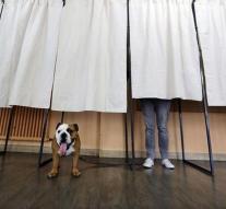 French voters show little interest