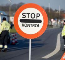 Germany continues to border controls