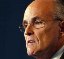 Giuliani strengthens Trump legal team